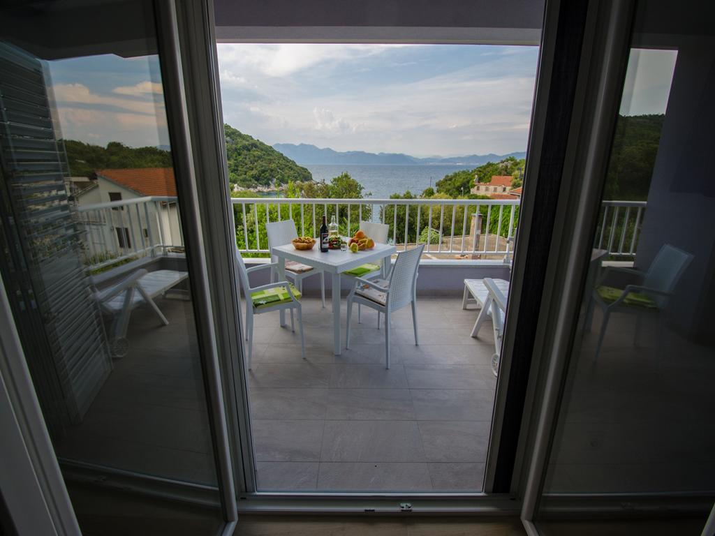 Apartments Vesela Janjina Екстер'єр фото